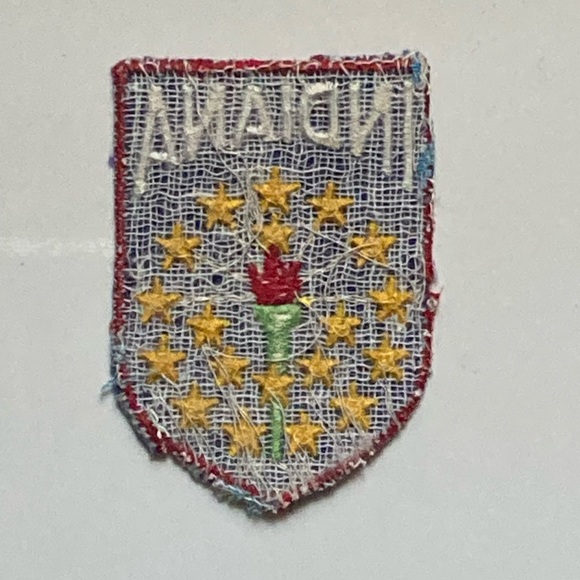 Vintage Indiana State Crest Embroidery Sewing Appliqué Sew On Patch - Picture 2 of 5